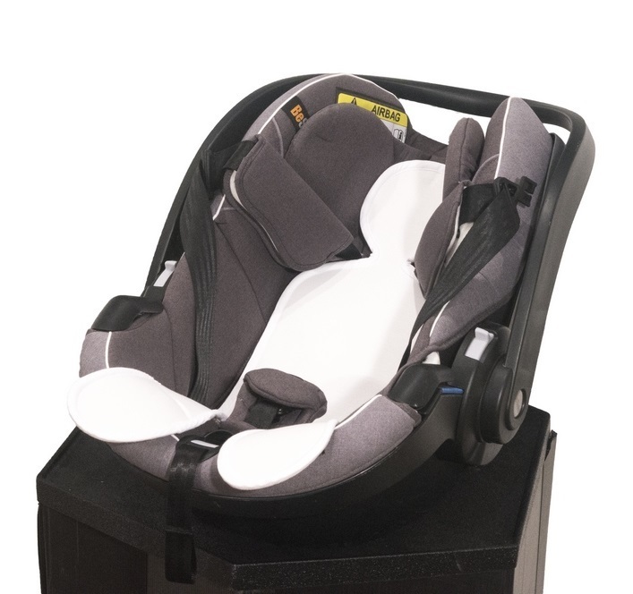Kuli-Muli Vložka do autosedčky proti poteniu, 0-13 kg, biela