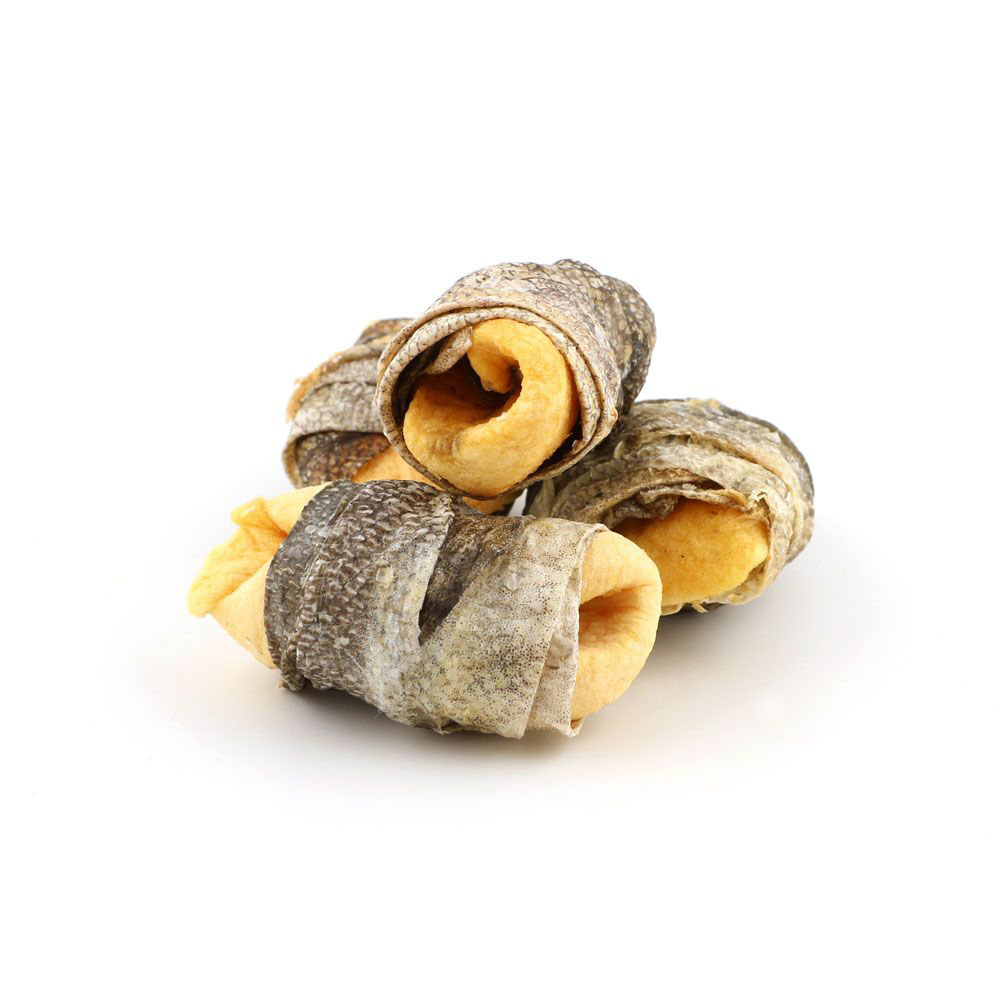 FISH4DOGS Maškrty pre psov rybie závitky s jablkom 90g