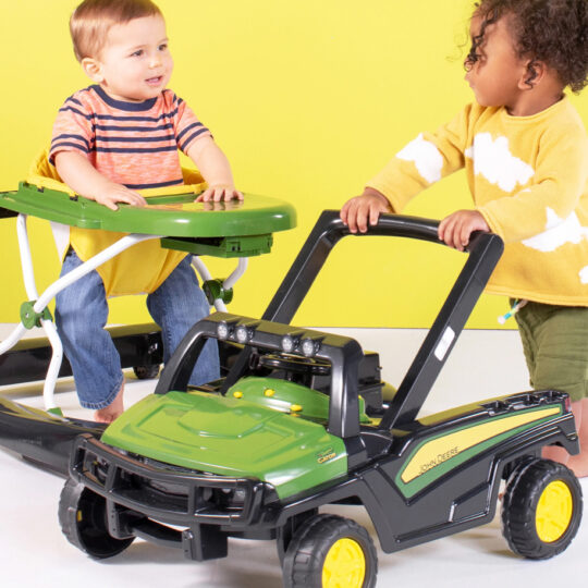 BRIGHT STARTS Chodítko 4v1 John Deere Gator™ 6m+