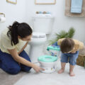 BRIGHT STARTS Toaleta detská so zvukom Stitch My Size Potty™ 18m+, do 23kg