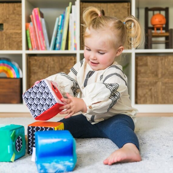 BABY EINSTEIN Kocky látkove set 4ks  Explore&Discover 3m+