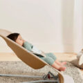 BABYBJÖRN Lehátko Balance Soft Woven Beige/ grey Jersey, svetlá konštrukcia