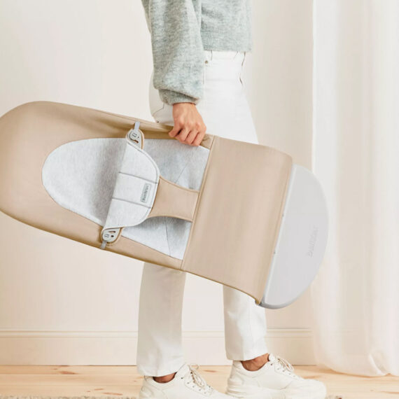 BABYBJÖRN Lehátko Balance Soft Woven Beige/ grey Jersey, svetlá konštrukcia