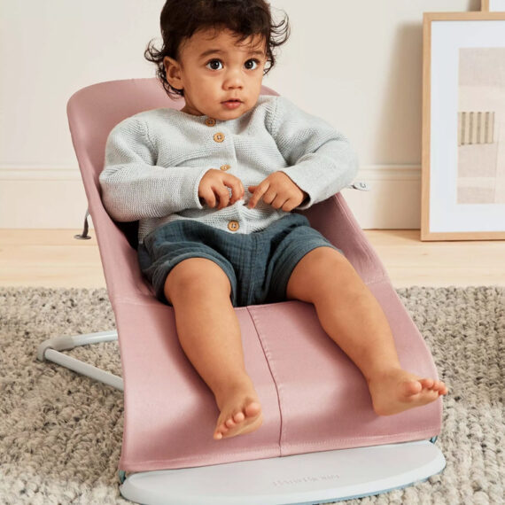 BABYBJÖRN Lehátko Bliss Dusty pink cotton Petal, svetlá šedá konštrukcia