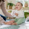 INGENUITY Deka na hranie s vankúšikom a mílnikovými kartami Sprout Spot™ 0m+