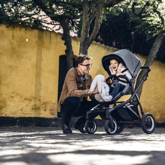THULE Športový kočík Sleek Black/Grey Melange