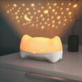 PETITE&MARS Postieľka cestovná Koot – Lion Yellow + Prenosný projektor 3v1 Hooty 0m+