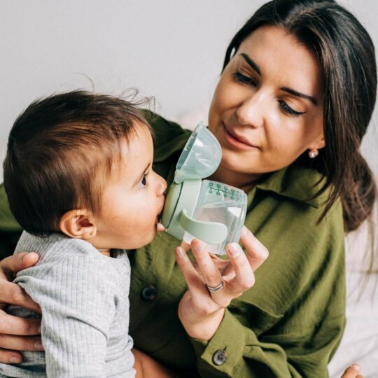 Tommee Tippee Transition Soft Spout Cup, Prechodový pohárik so silikónovým náustkom, 150ml