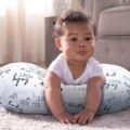 CHICCO Vankúš na dojčenie Boppy – Hello Baby