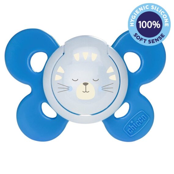CHICCO Cumlík Physio Comfort silikón nočný 16-36m chlapec – macko 1 ks