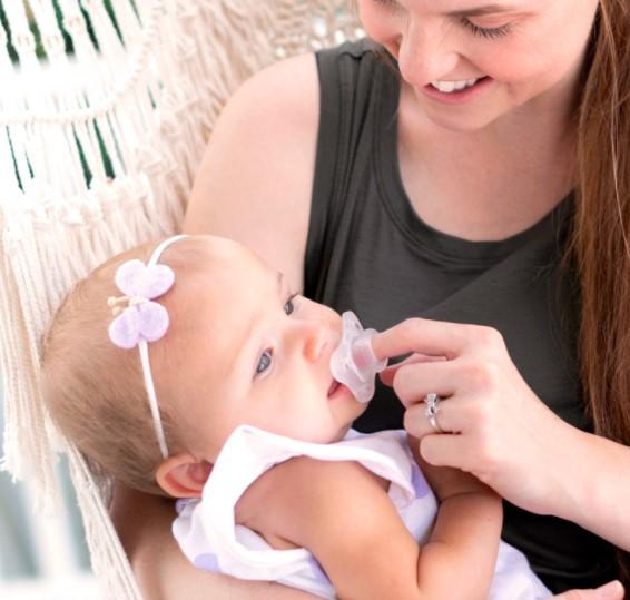 CHICCO Cumlík Physio Mini Soft celosilikónový 0-2m dievča 2 ks