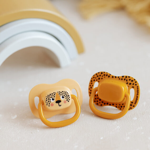 CANPOL BABIES Set symetrických silikónových cumlíkov BabiesBoo 6-18m 2ks oranžový