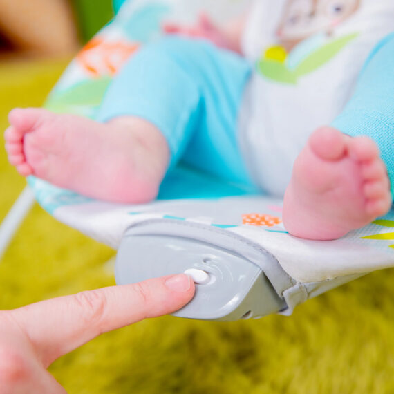BRIGHT STARTS Lehátko vibrujúce Rainforest Vibes™ 0m+ do 9kg