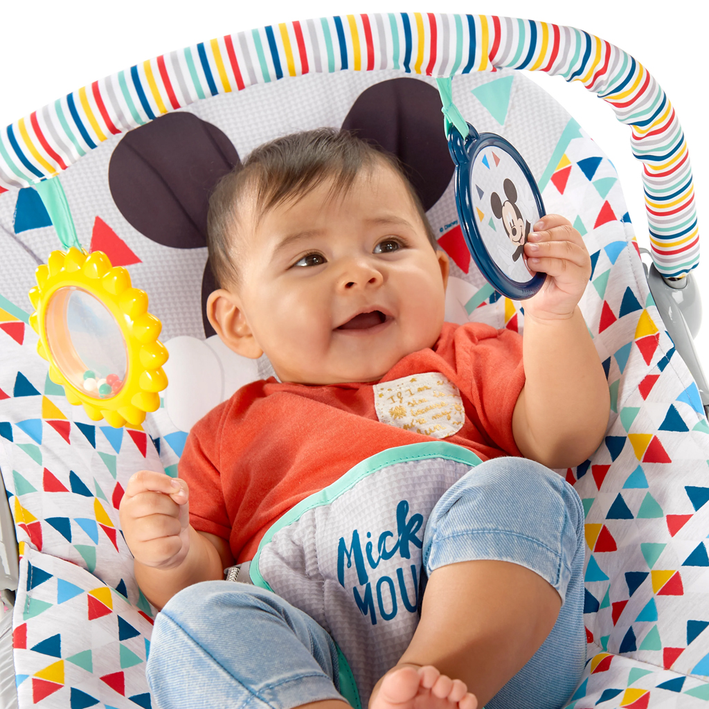 BRIGHT STARTS Lehátko vibrujúce MICKEY MOUSE Happy Triangles™ 0m+ do 9kg