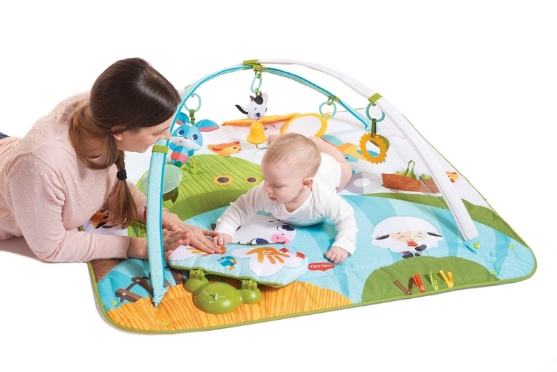 Tiny Love Hracia podložka s hrazdou Kick&Play – Farma, 0m+
