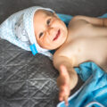 BABYONO Osuška s kapucňou Bamboo modrá 100×100 cm