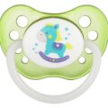 CANPOL BABIES Cumlík kaučukový anatomický 0-6m TOYS – zelená