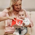 CANPOL BABIES Plyšová senzorická kocka Medvedíky červená