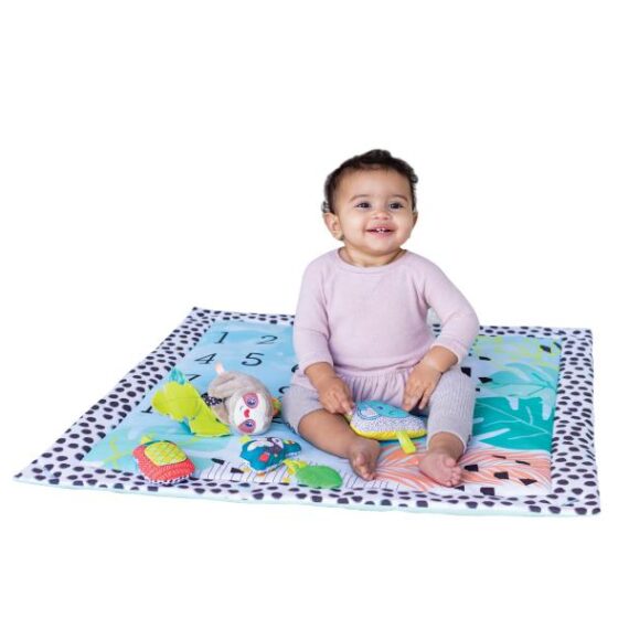 INFANTINO Hracia deka s hrazdou a vankúšikom 4v1 Twist & Fold