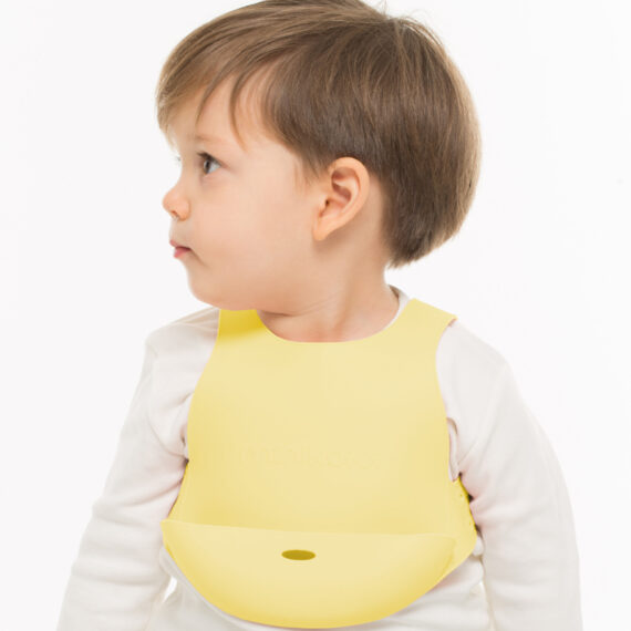 MINIKOIOI Podbradník silikónový s vreckom – Yellow