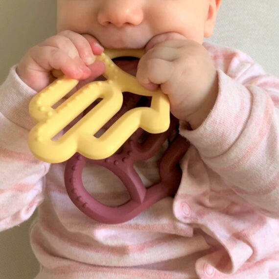 MINIKOIOI Hryzadlo silikónové – Yellow