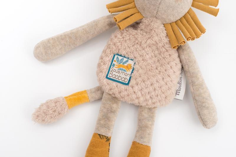 MOULIN ROTY Hrkajúce plyšový levíček