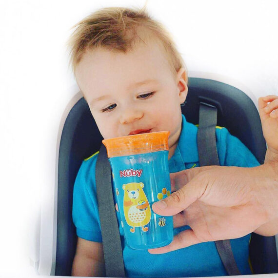 NUBY Hrnček netečúci 360° 300 ml, 6 m+ modrá / oranžová