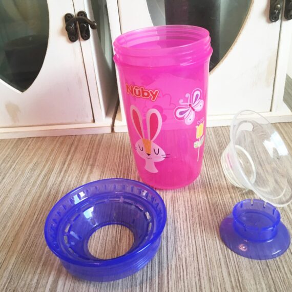 NUBY Hrnček netečúci 360° 300 ml, 6 m+ ružová / fialová
