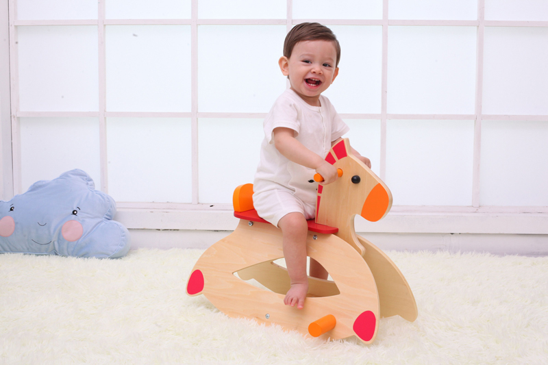 TEDDIES Kôň hojdací drevený 12m+