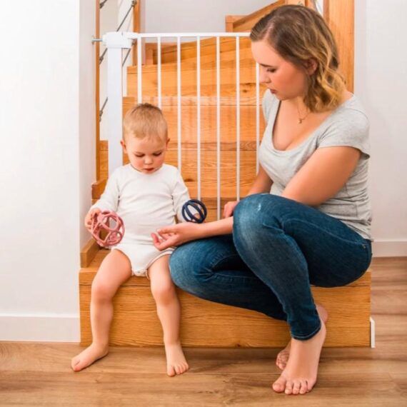 BABYONO Hryzačka silikónová Ortho žltá 0m+