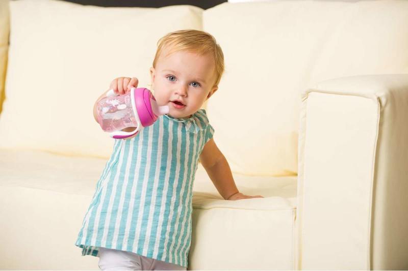CHICCO Hrnček Trénujeme s držadlami 200 ml modrý 6m+