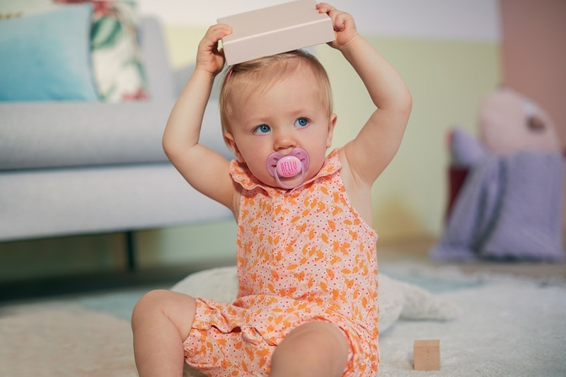 Philips AVENT Cumlík Ultrasoft Premium text 6-18m dievča 2 ks