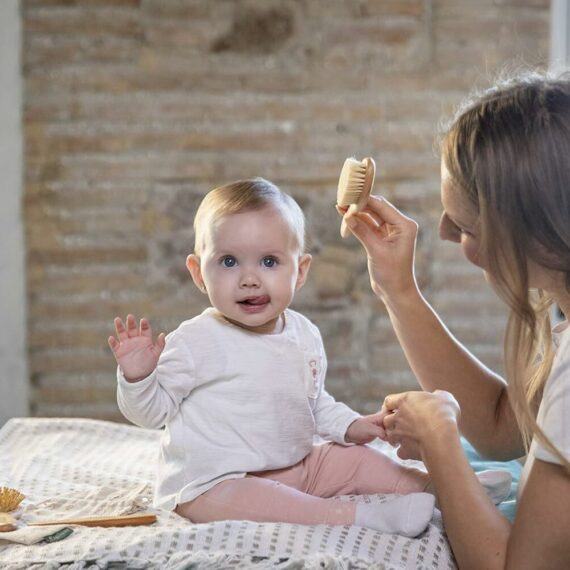 Miniland ECO-friendly Súprava na starostlivosť o dieťa (2 kefky, hrebeň, taška), Veverička