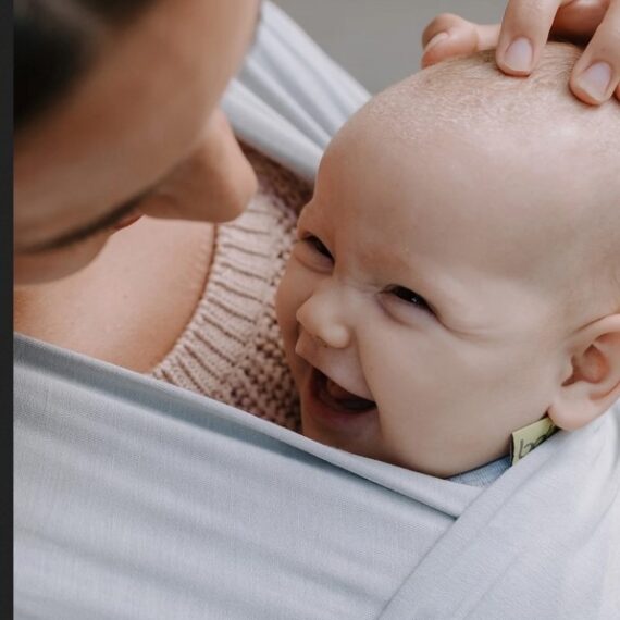 BOBA Wrap Šatka na nosenie detí, svetlo šedá