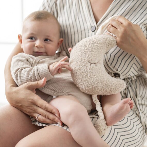 NATTOU Hračka hudobná Teddy mesiačik 25 cm, 0m+