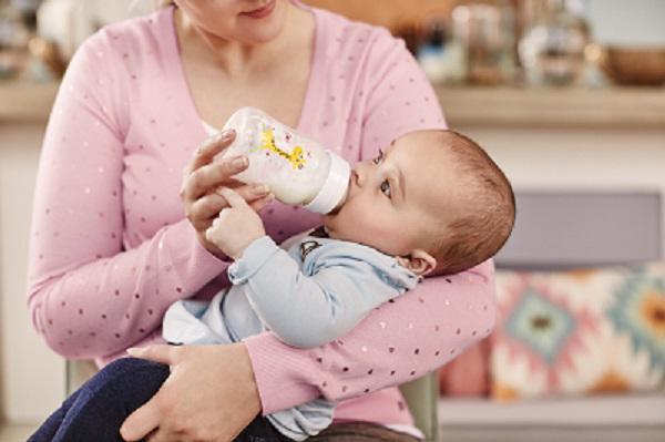 Philips AVENT Fľaša 260 ml Antikolik žirafa