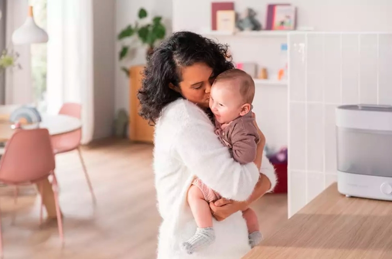 Philips AVENT Sterilizátor parný elektrický SCF291/00