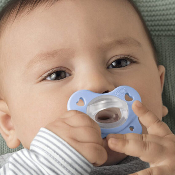 CHICCO Cumlík Physio Dual Soft silikónový chlapec 16-36m, 2 ks