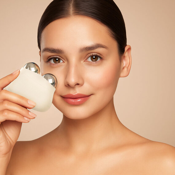 NENO Beauty Masážny prístroj na tvár s technológiou EMS a funkciou termoterapie Naya
