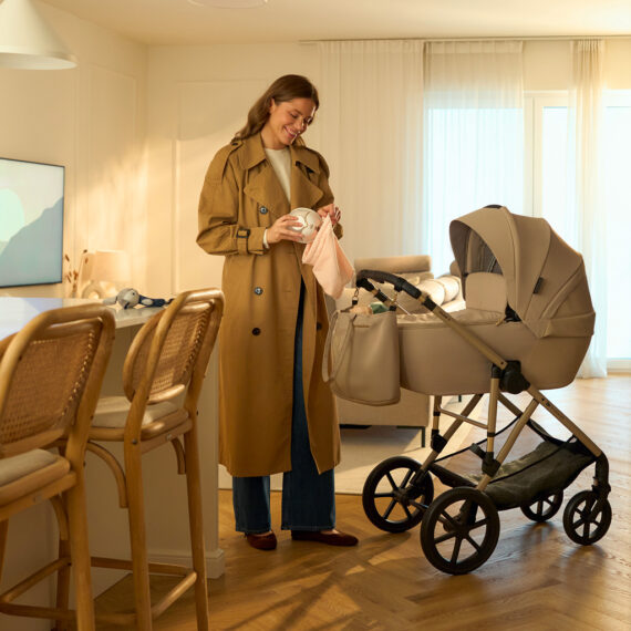KINDERKRAFT Odsávačka materského mlieka Single Hands-free Mamaflow Pink