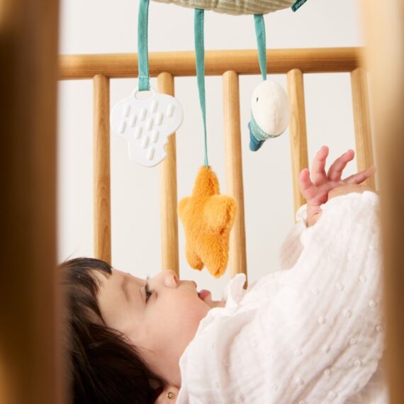 Miniland Veľká senzorická závesná hračka Koala Baby – Adorable Moments