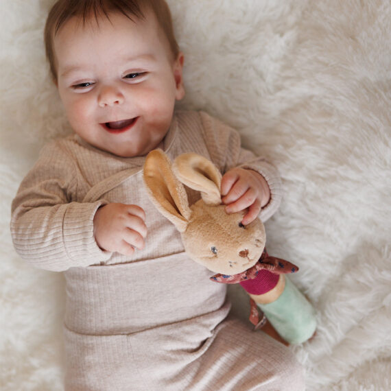 BABYONO Hračka pískacia s hryzačkou Rabbit Karo 3m+