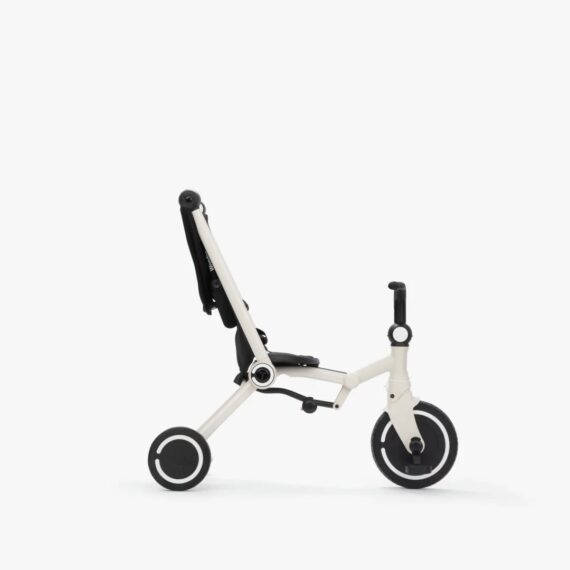 SmarTrike Wonder Multifunkčná trojkolka – čierno-biela