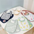 BabyToLove Štýlový podbradník Easy Up Navy Love – Mäkký podbradník, 2ks