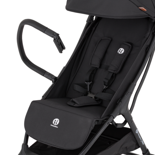 PETITE&MARS Kočík športový Pax Perfect Black