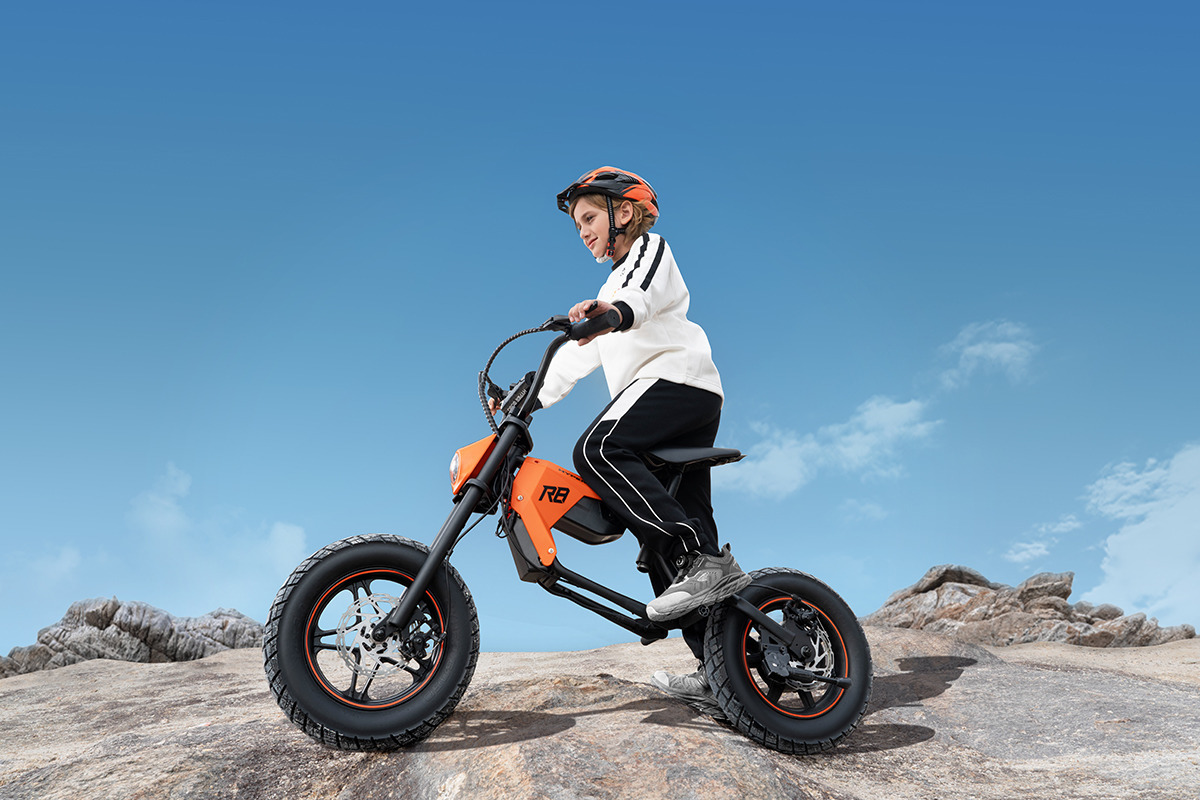 Hyper Gogo R8 Detská elektrická motorka (Superšport) – 12" kolesá, oranžová