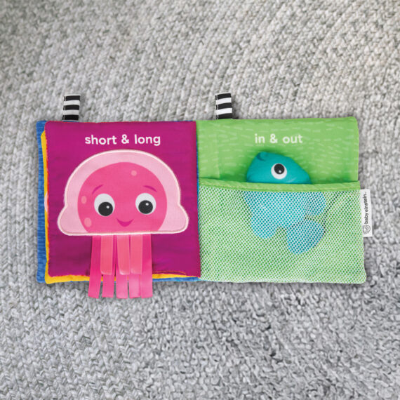 BABY EINSTEIN Mäkká kniha plná aktivít Ocean Opposites™, 0m+