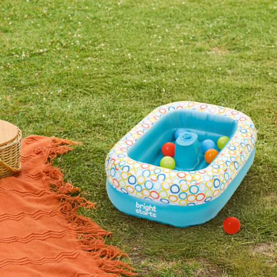 BRIGHT STARTS Vanička a bazén s loptičkami Bathe & Giggle™ 2 v 1, 6m+