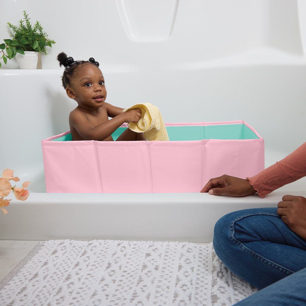 BRIGHT STARTS Vanička na cesty skladacia Minnie Mouse™ TuckAway™, 12m+